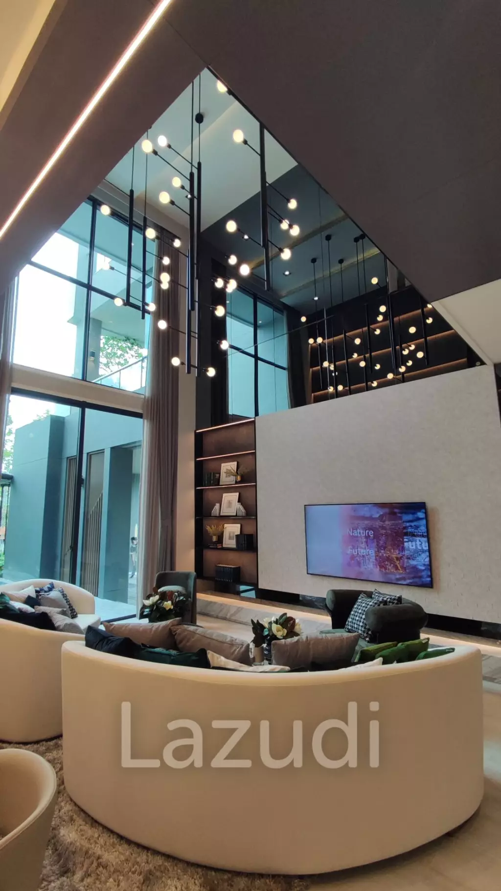 5 Bed 7 Bath 695 SQ.M THE GENTRY Sukhumvit-Bangna
