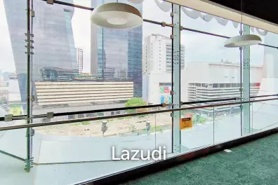 Office space for rent in Huaykwang