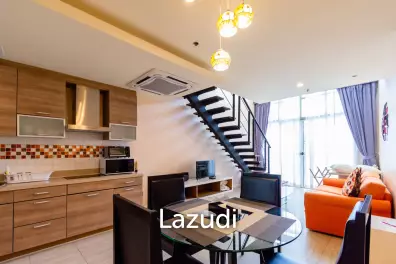 BOATHOUSE : 1 Bed Duplex condo with Pool View