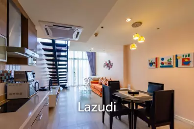 BOATHOUSE : 1 Bed Duplex condo with Pool View