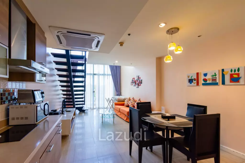 BOATHOUSE : 1 Bed Duplex condo with Pool View