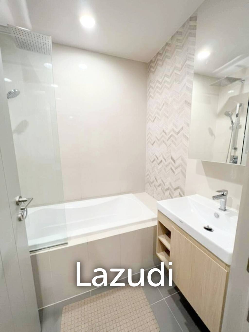 36F 35 sqm 1 Bedroom Condo at OKA HAUS Sukhumvit 36 Khlong Toei