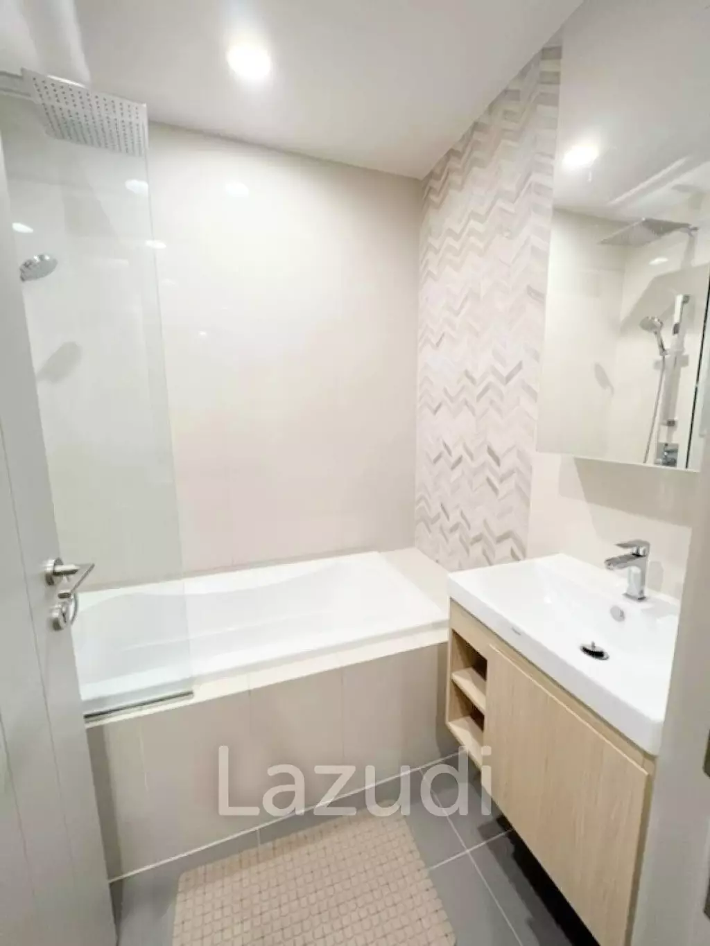 36F 35 sqm 1 Bedroom Condo at OKA HAUS Sukhumvit 36 Khlong Toei