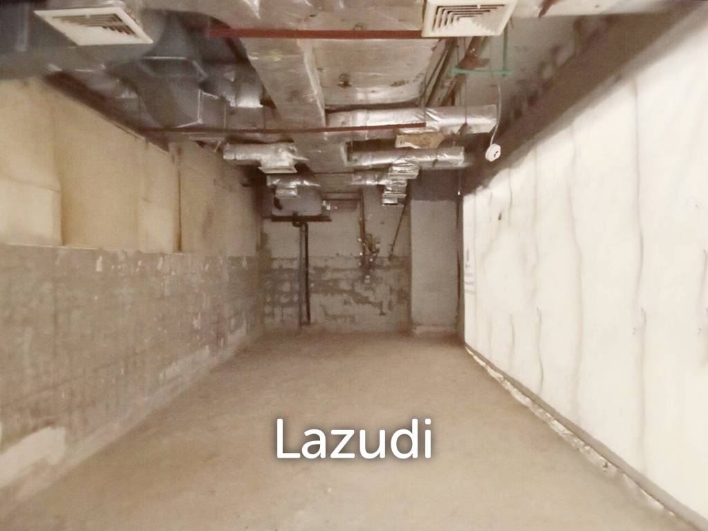 Retail space for rent in Silom