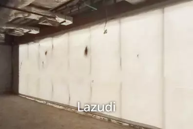 Retail space for rent in Silom