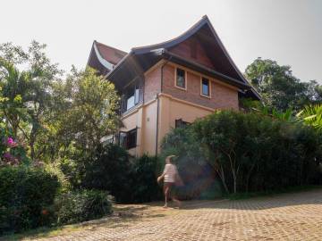 UNIQUE SEMI-DETACHED VILLA WITH MOUNTAIN & LUSH GARDEN VIEWS