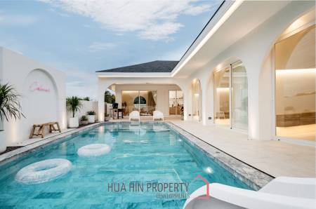 3 Bed 3 Bath 280 SQ.M Cabana Pool Villa