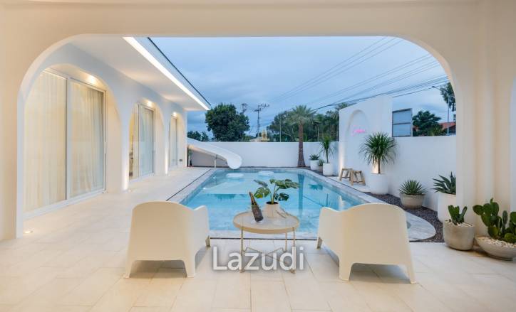 3 Bed 3 Bath 280 SQ.M Cabana Pool Villa