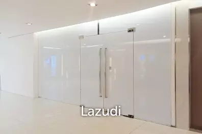 Retail space for rent in Silom