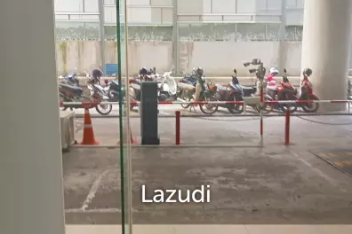 Retail space for rent in Silom