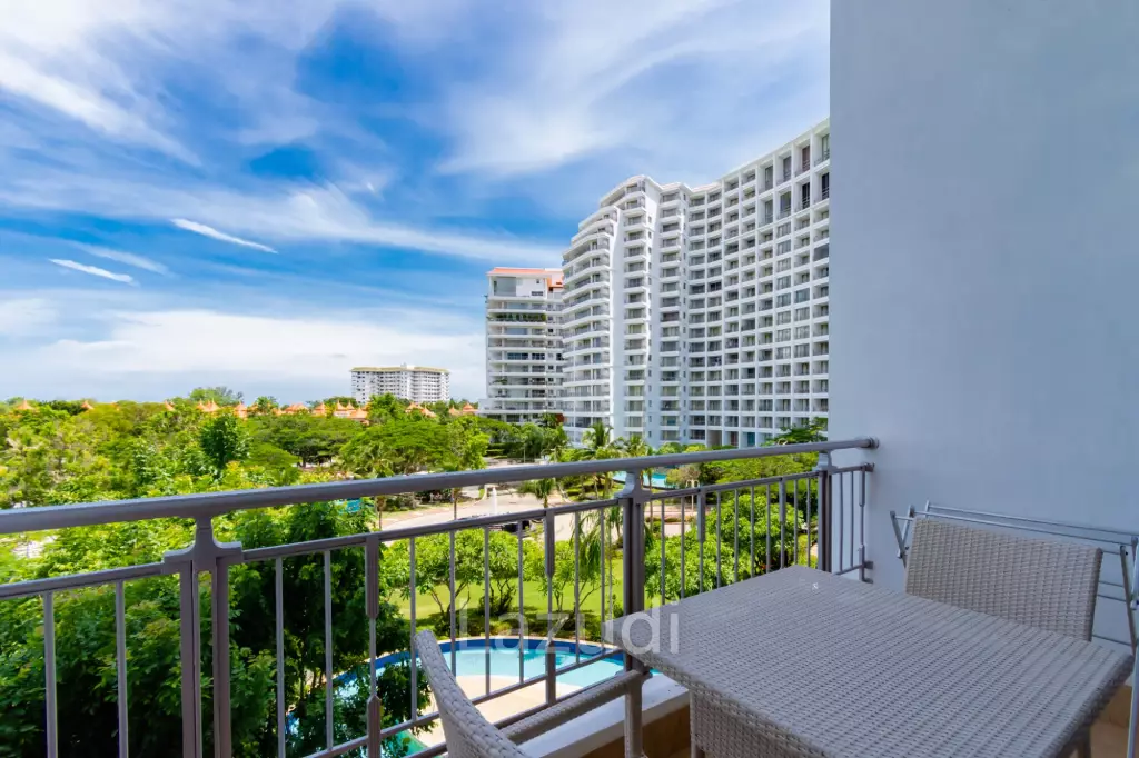 BOATHOUSE : 1 Bed Seaview Condo