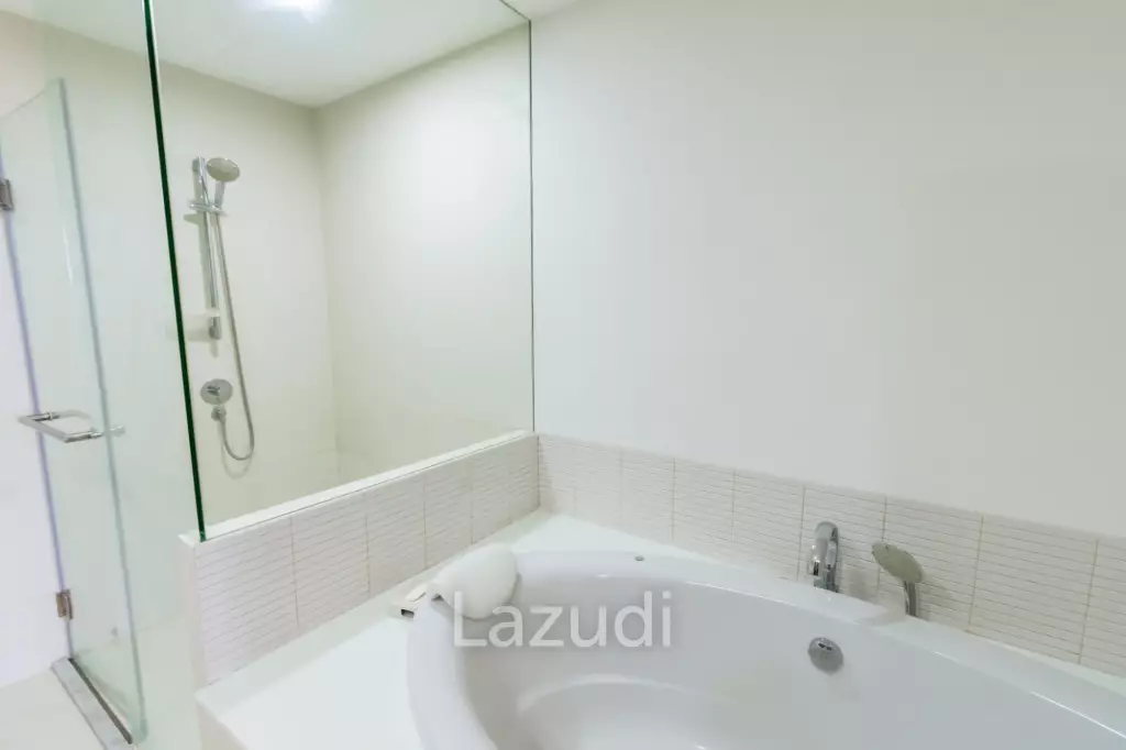 MALIBU : 2 Bed Pool View Condo