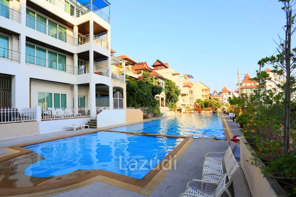 8 Beds 8 Baths 650 SQ.M Apartment in Pratumnak
