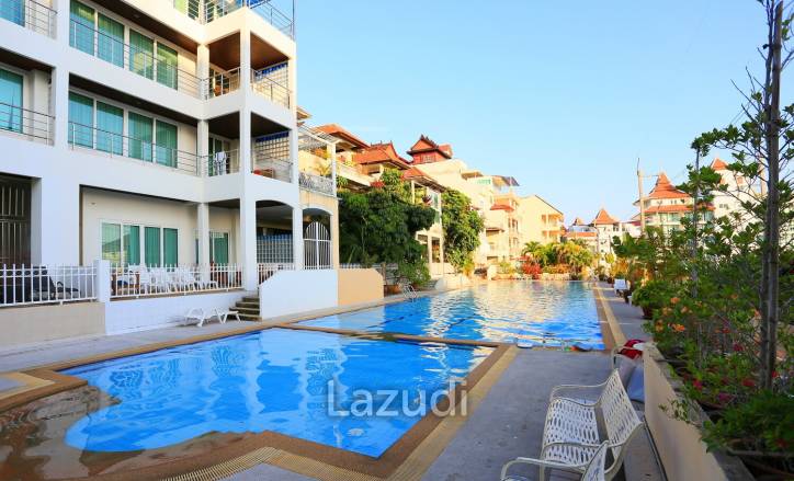 8 Beds 8 Baths 650 SQ.M Apartment in Pratumnak
