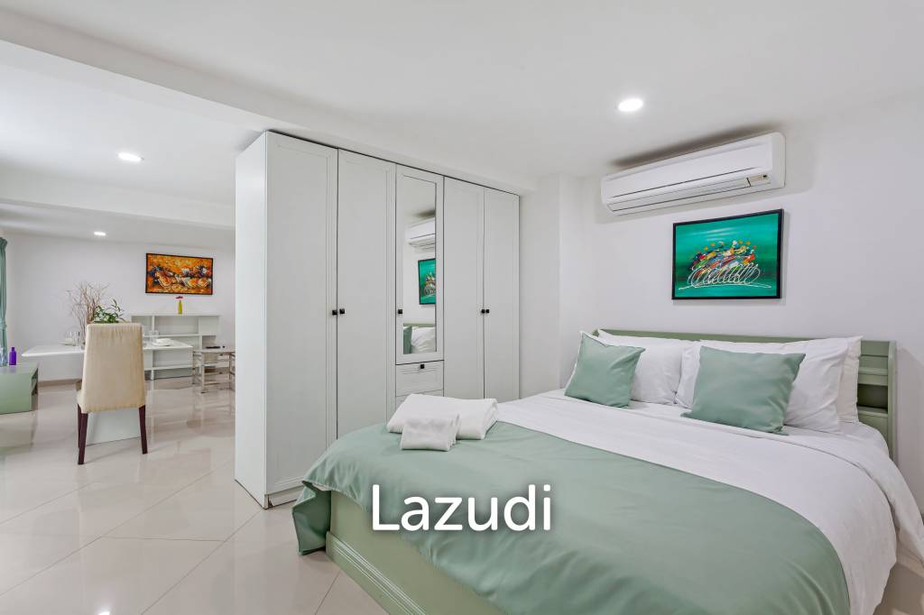 8 Beds 8 Baths 650 SQ.M Apartment in Pratumnak