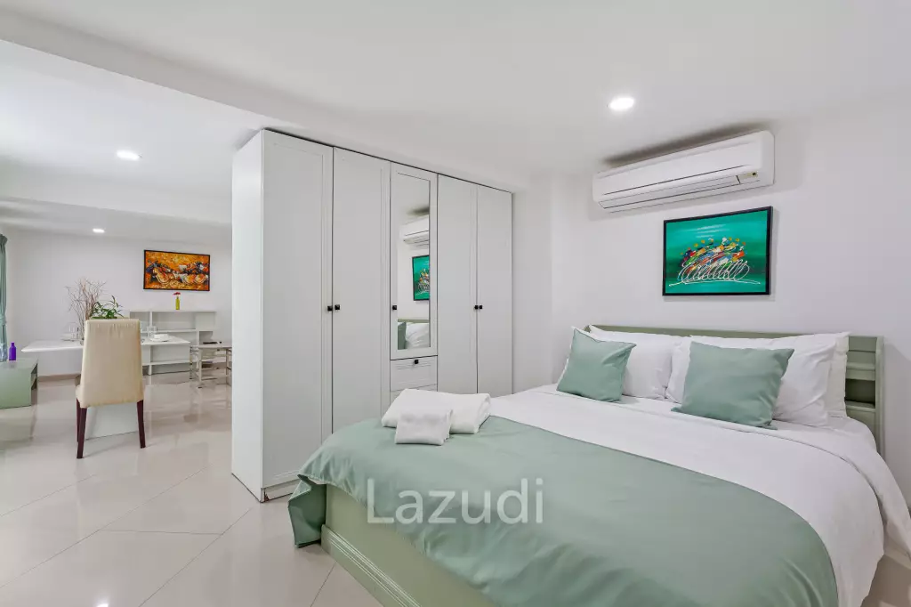8 Beds 8 Baths 650 SQ.M Apartment in Pratumnak