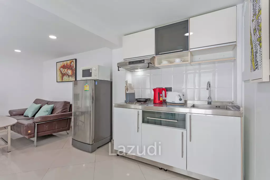 8 Beds 8 Baths 650 SQ.M Apartment in Pratumnak