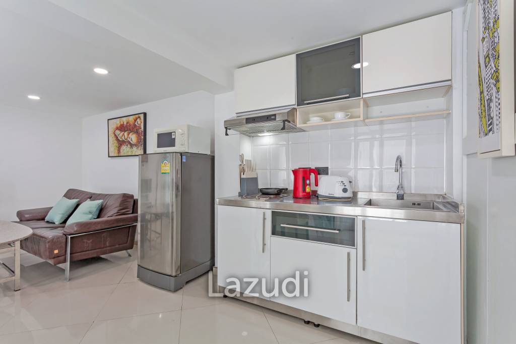 8 Beds 8 Baths 650 SQ.M Apartment in Pratumnak