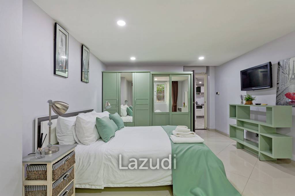 8 Beds 8 Baths 650 SQ.M Apartment in Pratumnak