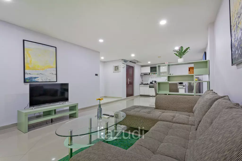 8 Beds 8 Baths 650 SQ.M Apartment in Pratumnak