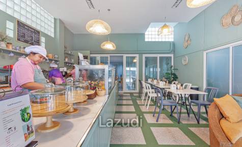 8 Beds 8 Baths 650 SQ.M Apartment in Pratumnak