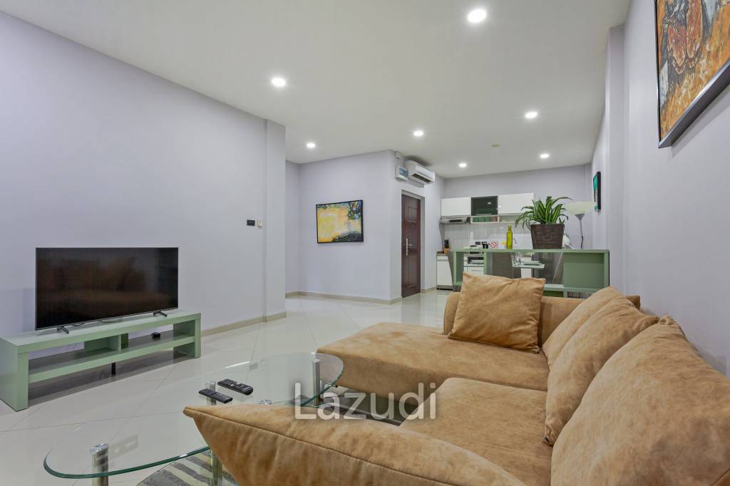 8 Beds 8 Baths 650 SQ.M Apartment in Pratumnak