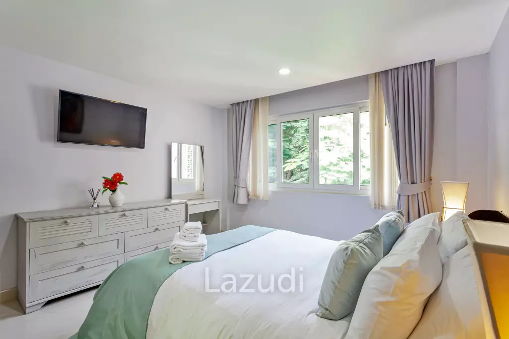 8 Beds 8 Baths 650 SQ.M Apartment in Pratumnak