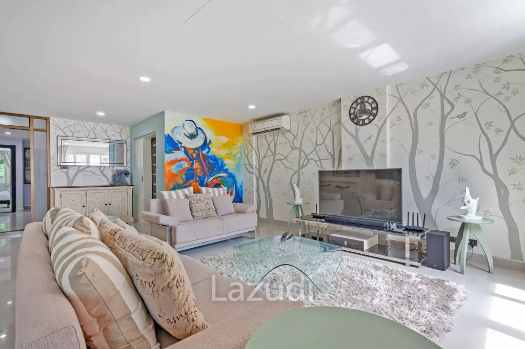 8 Beds 8 Baths 650 SQ.M Apartment in Pratumnak