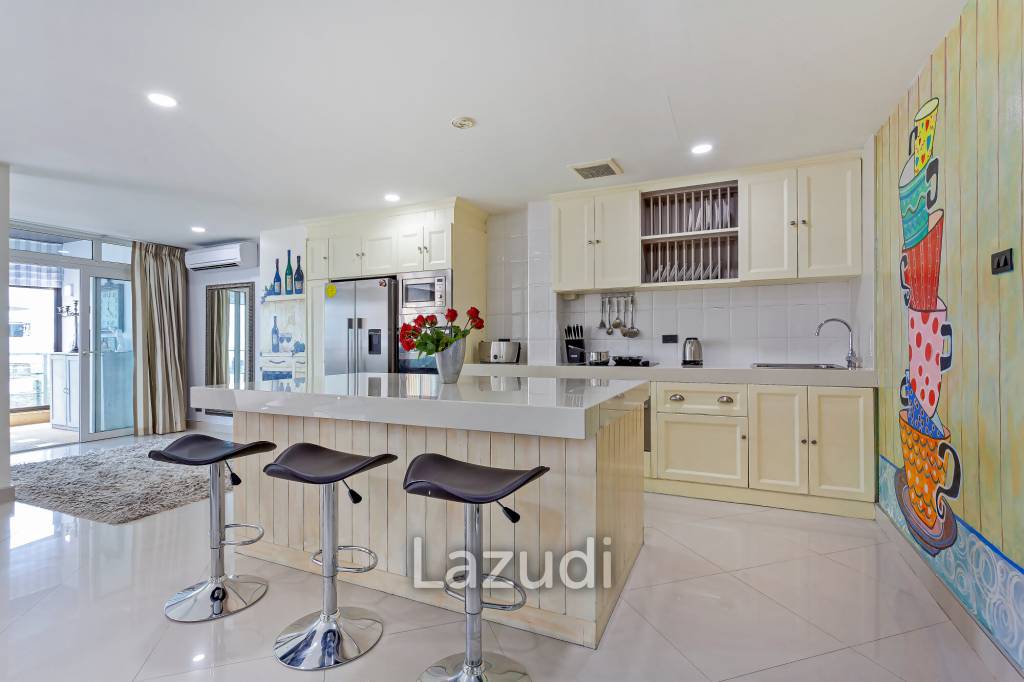 8 Beds 8 Baths 650 SQ.M Apartment in Pratumnak