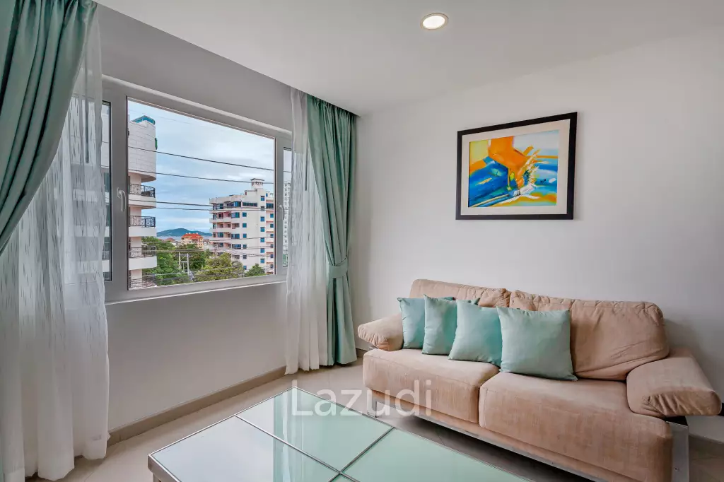 8 Beds 8 Baths 650 SQ.M Apartment in Pratumnak