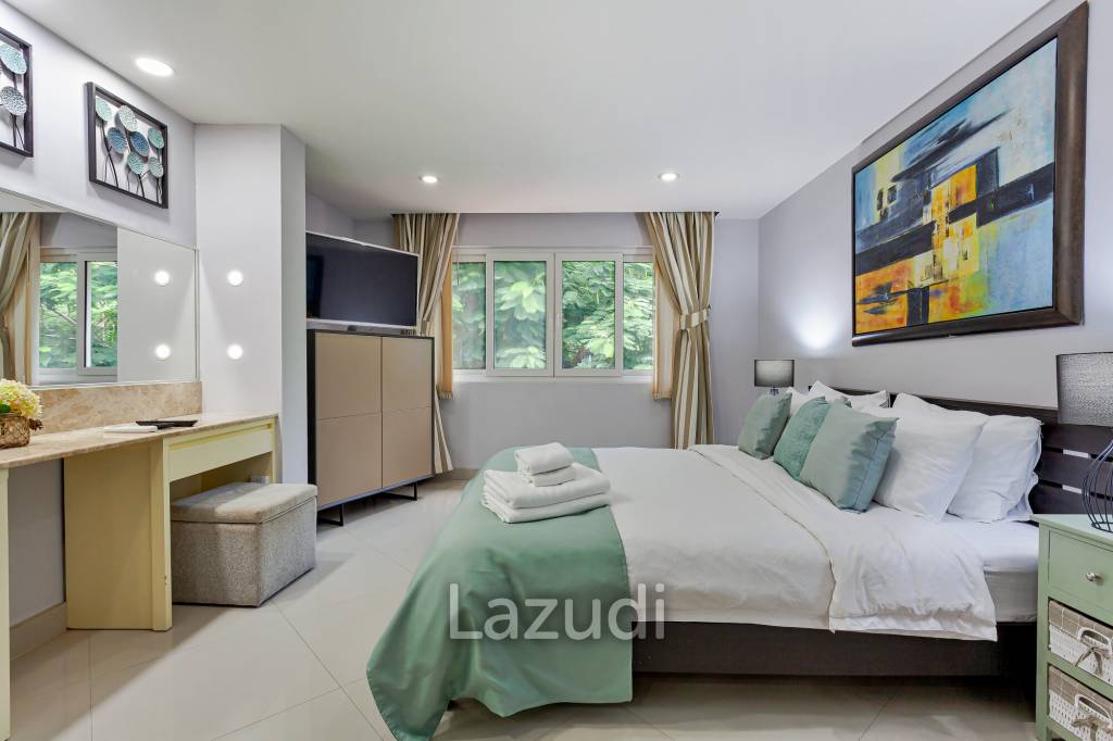 8 Beds 8 Baths 650 SQ.M Apartment in Pratumnak