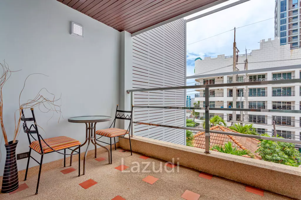 8 Beds 8 Baths 650 SQ.M Apartment in Pratumnak