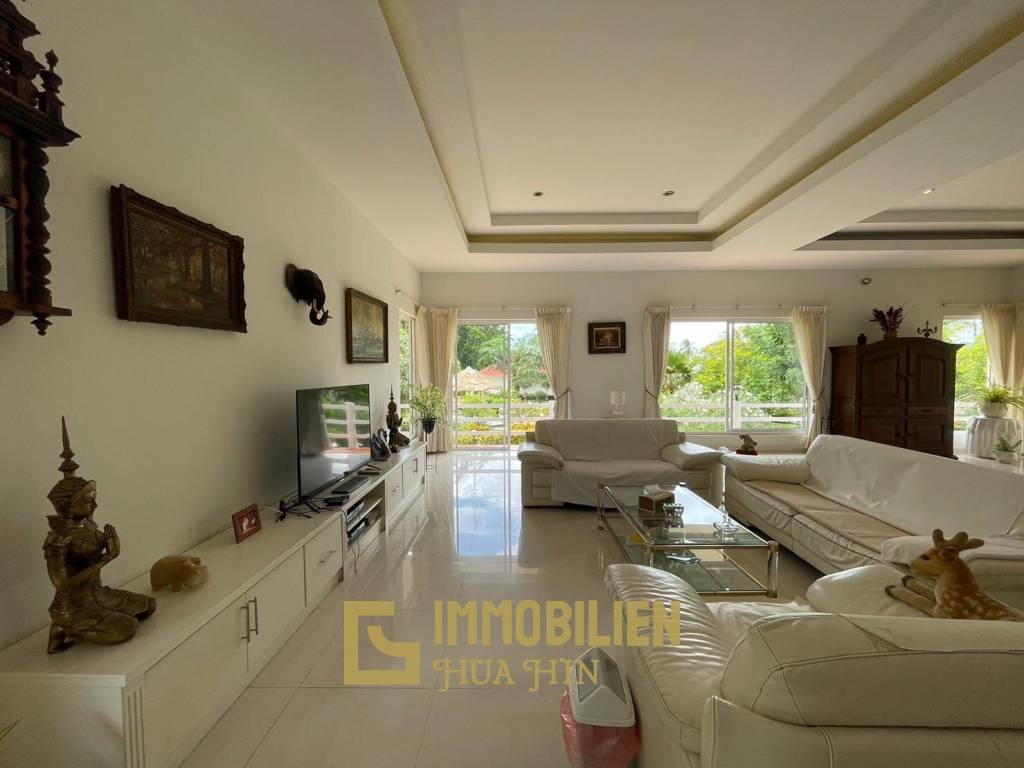 Stunning 3 Bedroom Villa In Cha Am For Sale