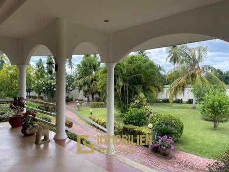 Stunning 3 Bedroom Villa In Cha Am For Sale