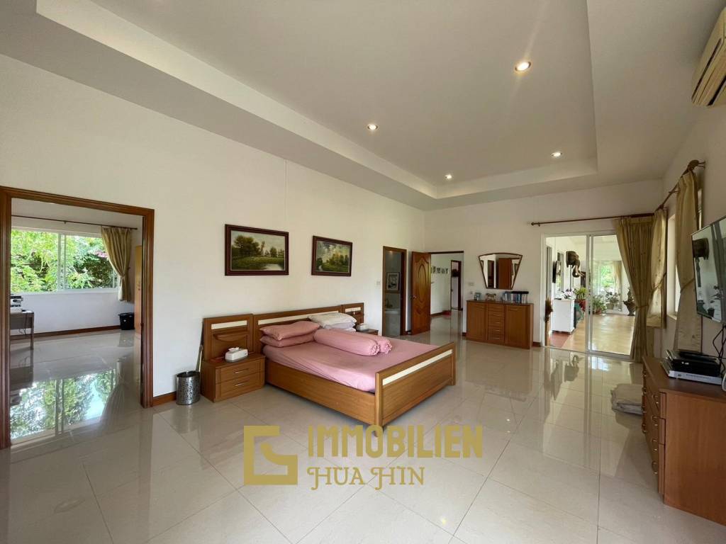 Stunning 3 Bedroom Villa In Cha Am For Sale