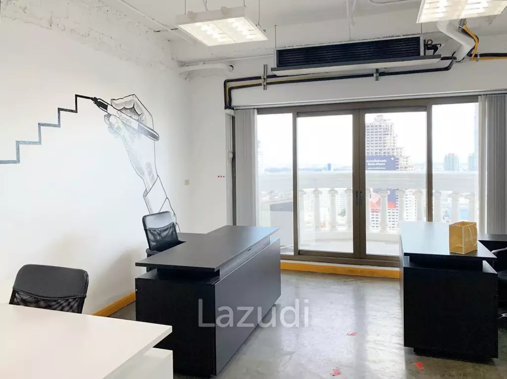 Office space for sale/ rent in Bangrak