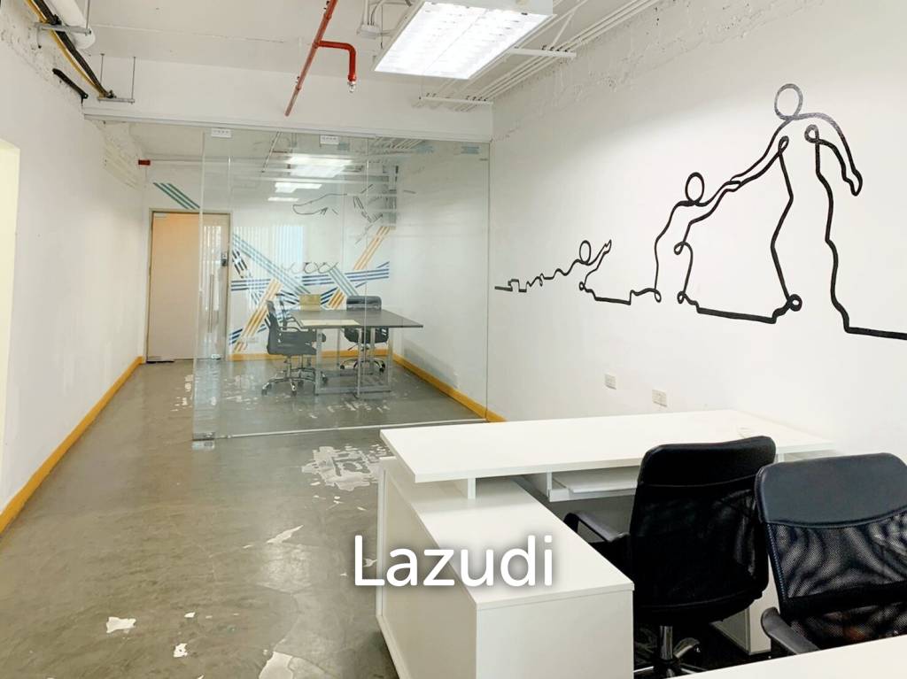 Office space for sale/ rent in Bangrak