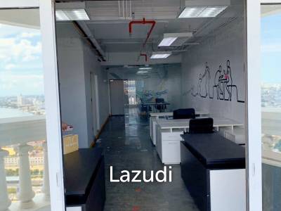 Office space for sale/ rent in Bangrak