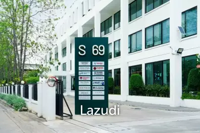 Office space for rent in Wattana
