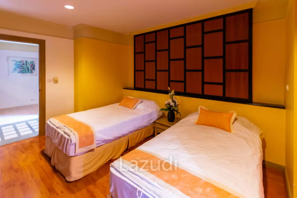 SPRINGFIELD :  2 Bed Beachfront Seaview Condo
