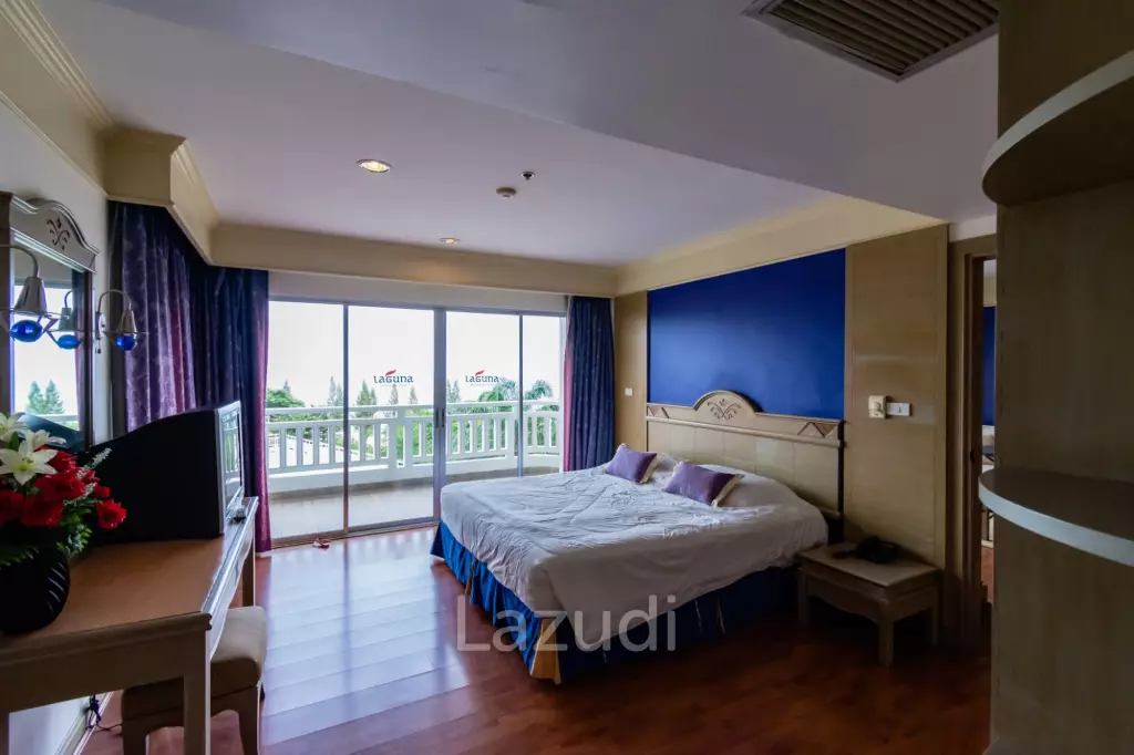SPRINGFIELD :  2 Bed Beachfront Seaview Condo
