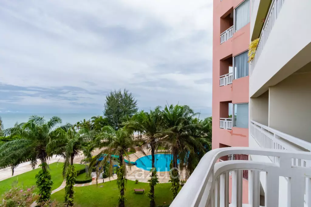 SPRINGFIELD :  2 Bed Beachfront Seaview Condo