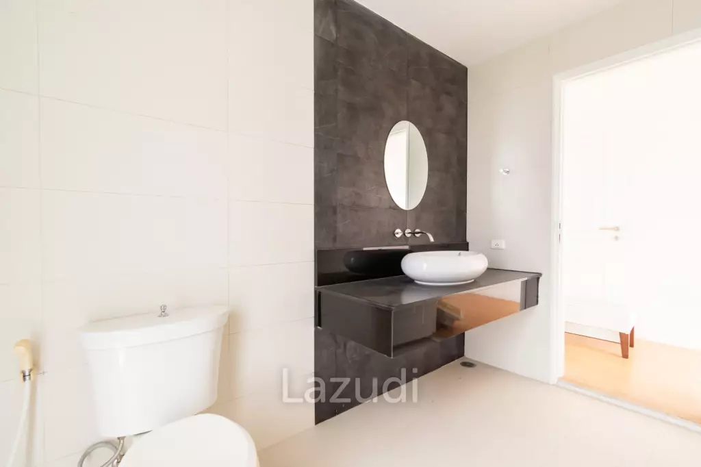 MALIBU : Nice 2 Bed Condo In Khao Tao