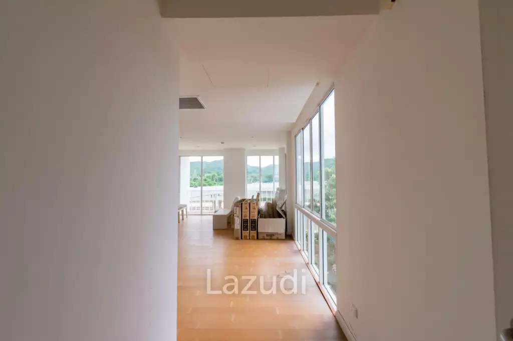 MALIBU : Nice 2 Bed Condo In Khao Tao