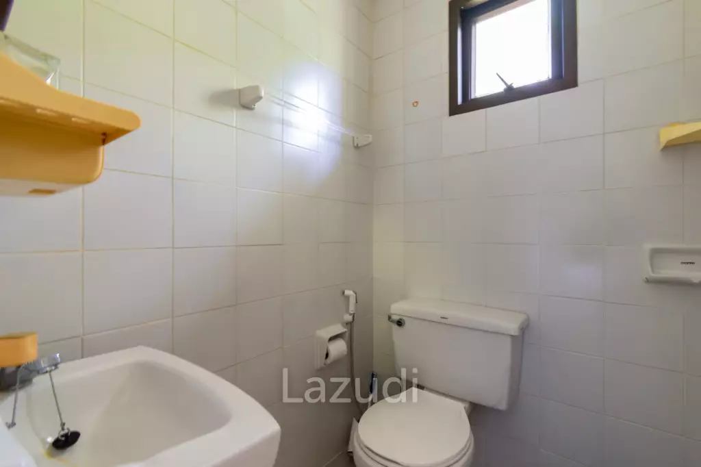 PALM HILLS CONDO : 3 Bed Condo with mountain and seaview