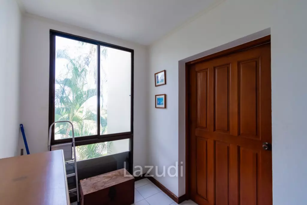 PALM HILLS CONDO : 3 Bed Condo with mountain and seaview