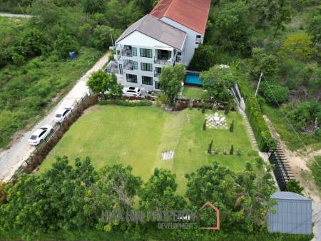LARGE MODERN POOL VILLA : 4 bed seaview and country side view