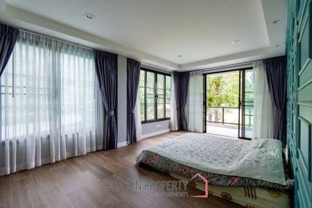 LARGE MODERN POOL VILLA : 4 bed seaview and country side view