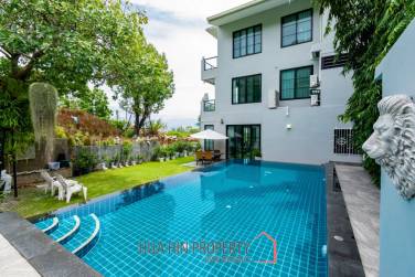 LARGE MODERN POOL VILLA : 4 bed seaview and country side view