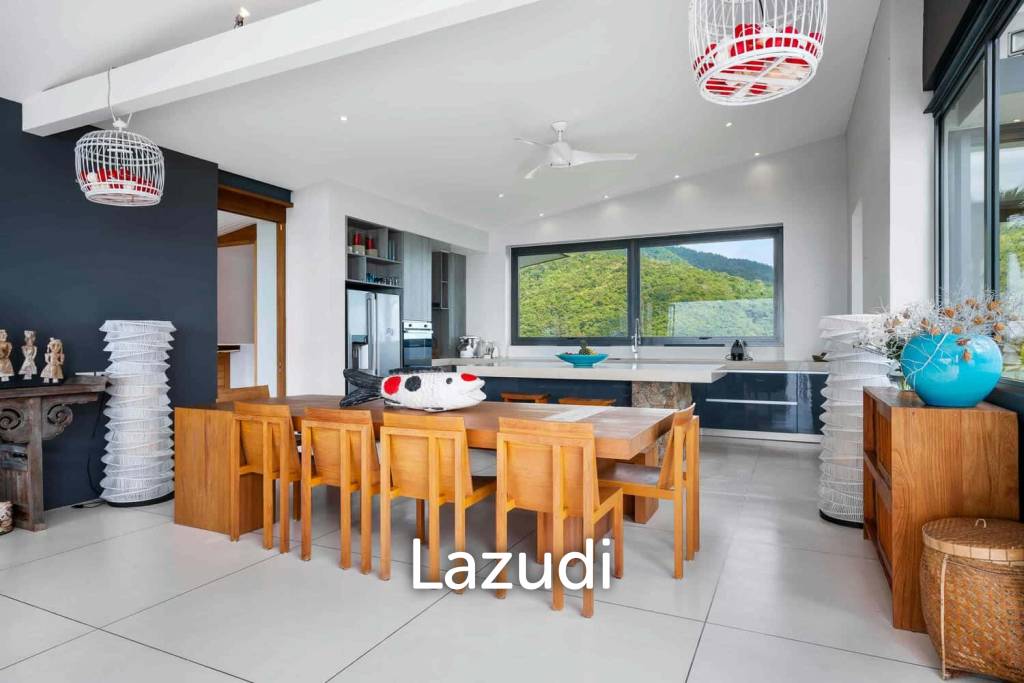 Luxury Villa With South Facing Island Views